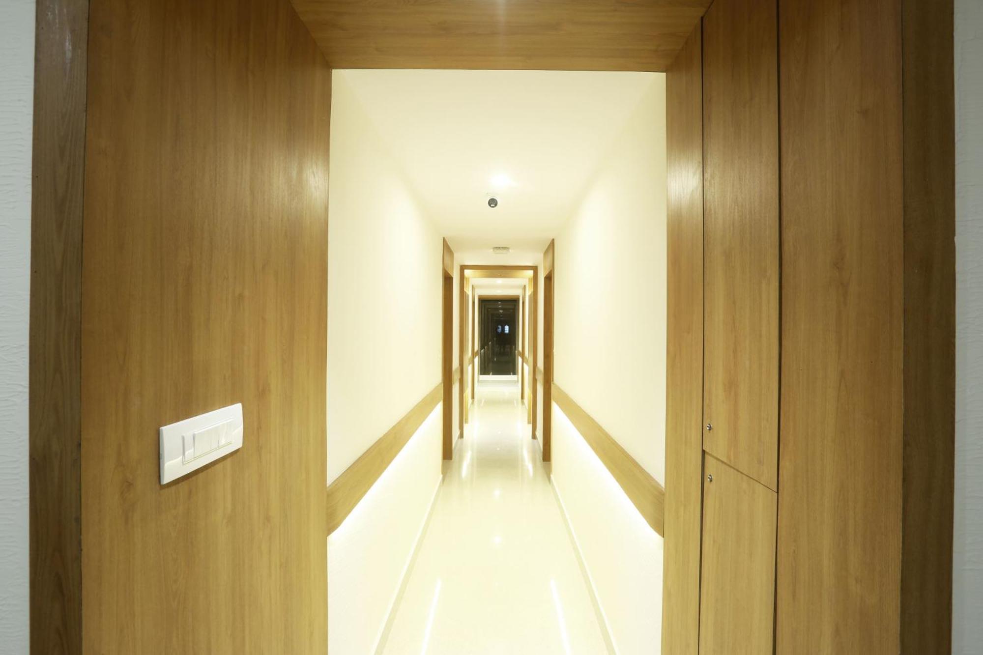 Hotel Sterling Plaza- Bangalore International Airport Dod Jala Exterior foto